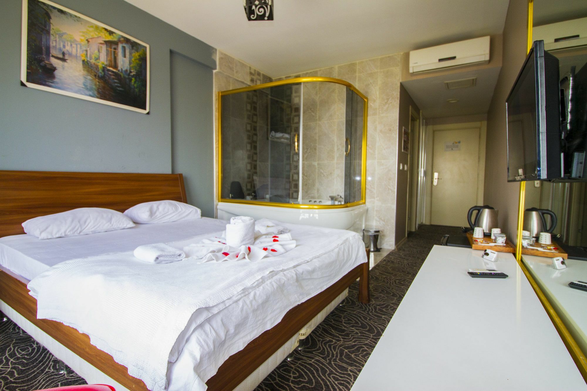 Hit Suites Beylikduezue Büyükçekmece Exteriör bild